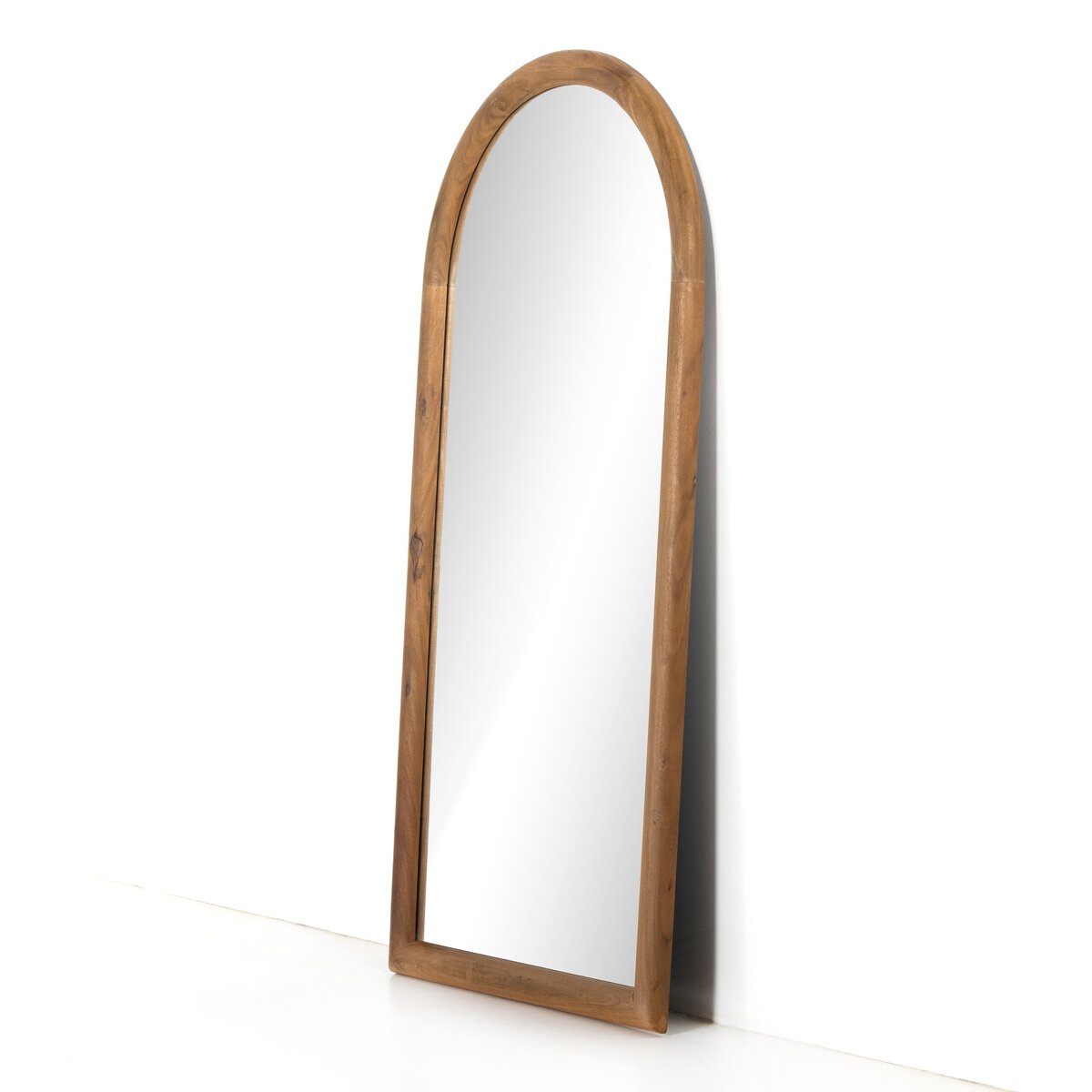 Gulliver Floor Mirror — detail view